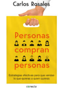 Personas compran cosas